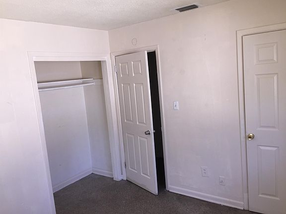 5th image of 3611 E Frierson Ave