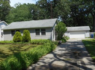 2904 Black Creek Rd, Muskegon, MI 49444