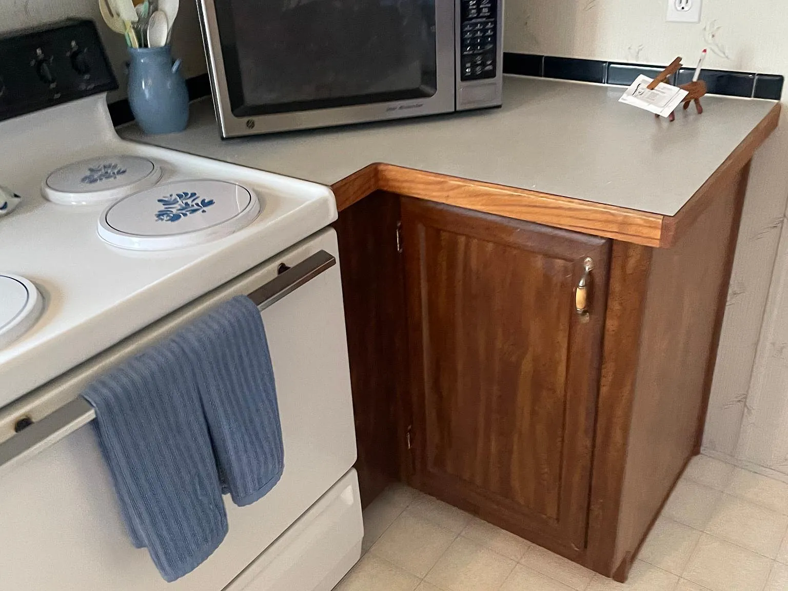 2 bed, 950 sqft, $1,200 — Photo 4