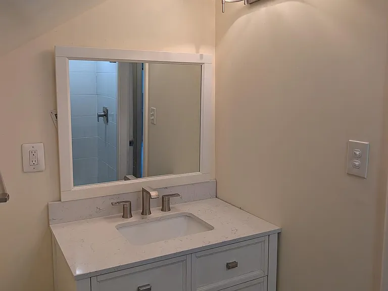 5812 Wainwright Ave — Photo 9