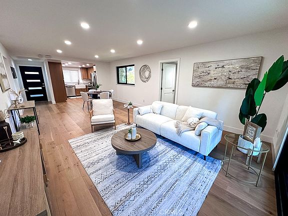 3rd image of 31281 E 9th Dr #25F