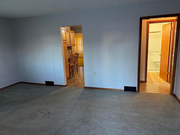 2nd image of 207 S Lorain Ave SE