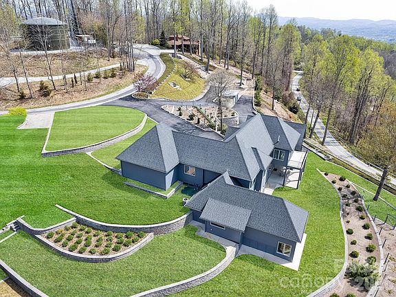 5th image of 161 Birchwood Dr