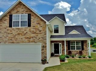 810 Hackney Rd, Johnson City, TN 37615