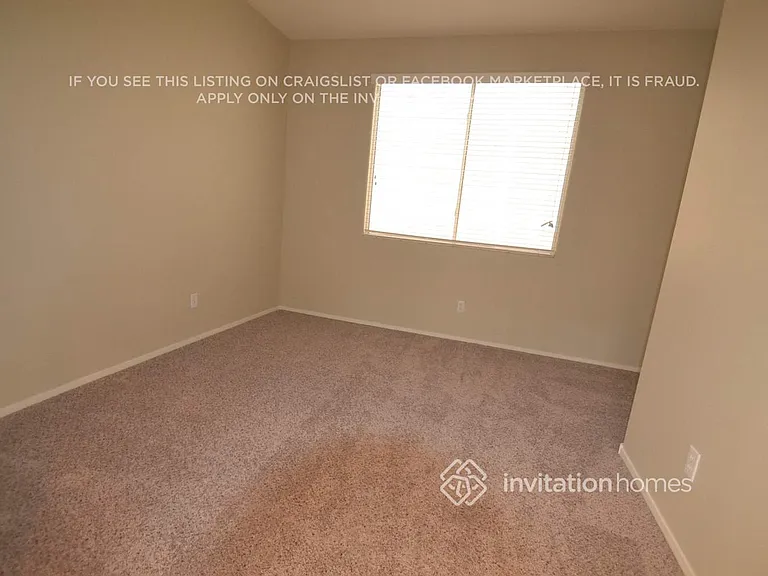4949 Jadelyn Ct — Photo 4
