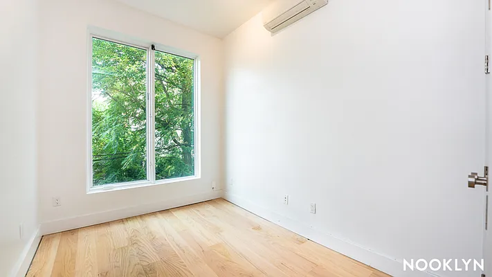 Rented by Nooklyn NYC LLC | media 4