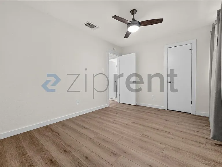 11216 Henge Dr — Photo 24