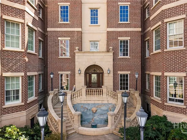 323 W Jones Street #104, Savannah, GA 31401