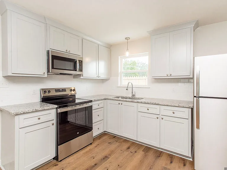 43053 N Billville Rd #8 — Photo 5