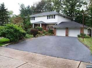 82 Nottingham Rd #1X, Fair Lawn, NJ 07410