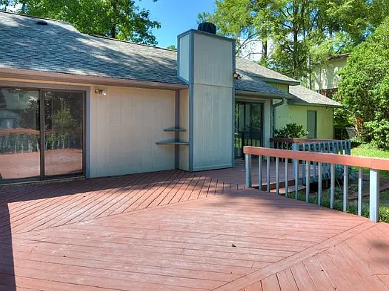 223 Ronstadt Dr — Photo 12