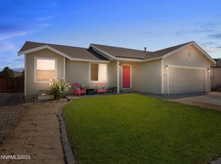 1045 Rosehips Ln, Fernley, NV