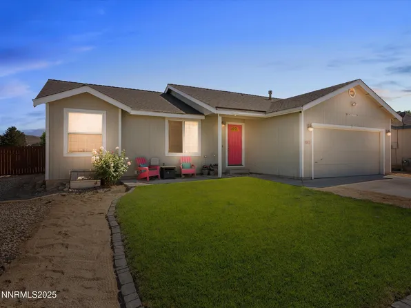 1045 Rosehips Ln, Fernley, NV 89408