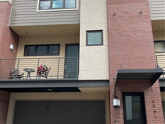 2nd image of 4561 Washington Ave