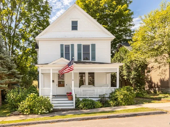 6 Union St, Cazenovia, NY 13035