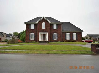 5501 Wilke Farm Ave, Louisville, KY 40216