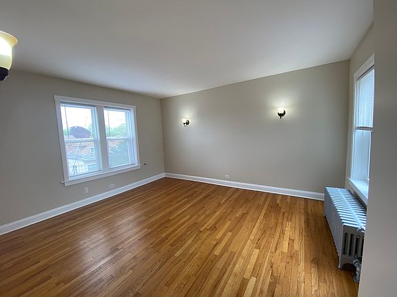 3rd image of 2647 N Laramie Ave #3B