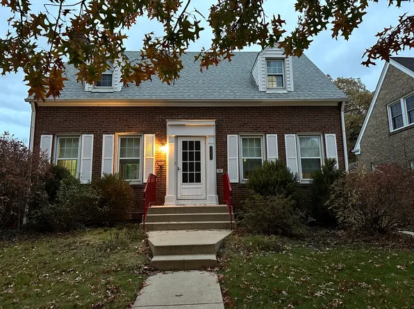 11601 S Oakley Ave, Chicago, IL 60643