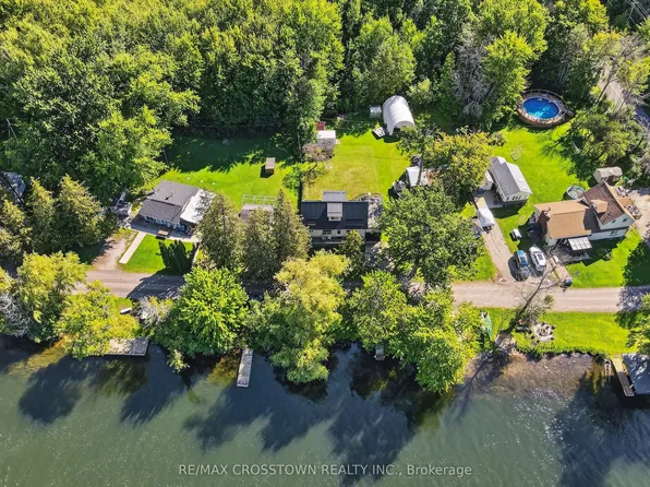 1006 Bea Dale Ln, Gravenhurst, ON P0E 1N0