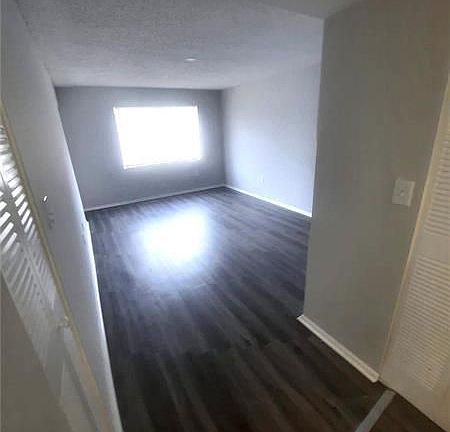 3rd image of 4314 NW 9th Ave APT 5-2A