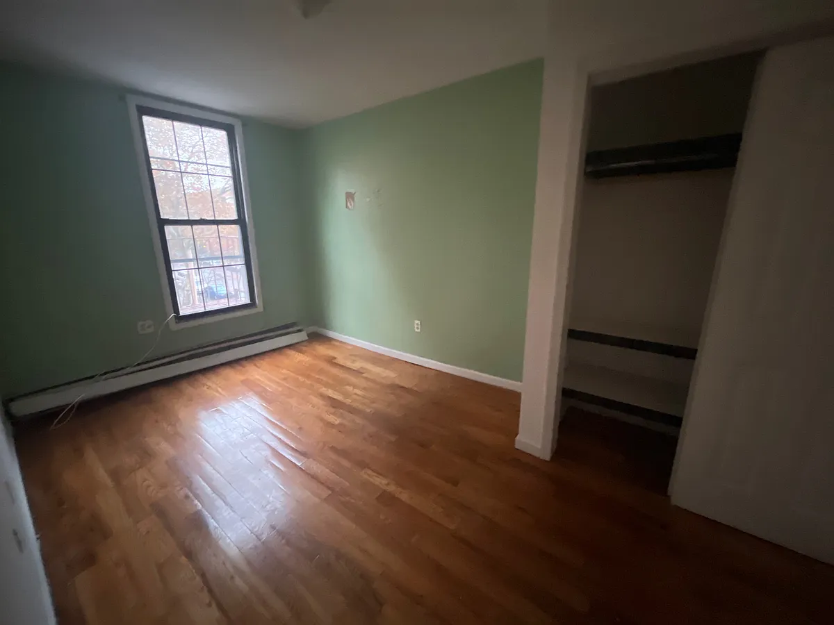 Building Photo - 792 Courtlandt Ave #2F