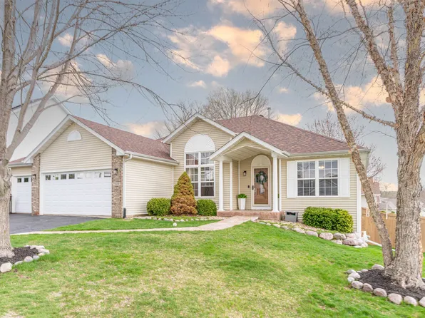 7209 Wimbledon Rd, Machesney Park, IL 61115