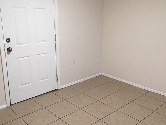 4th image of 7 S H St #A