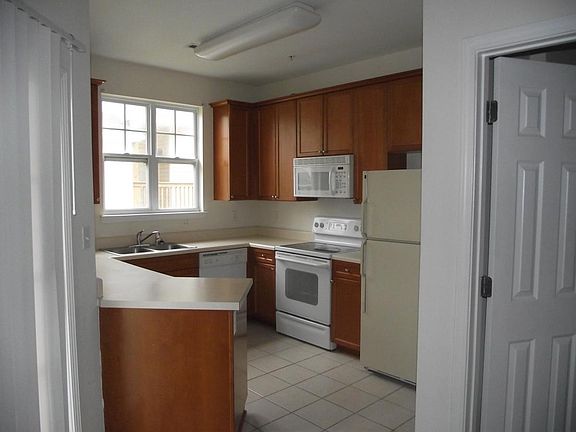 5th image of 7137 Founders Club Ct