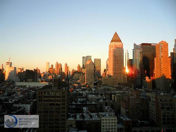 2nd image of 360 W 43rd St APT S23f
