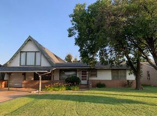 1809 W 19th St, Plainview, TX 79072