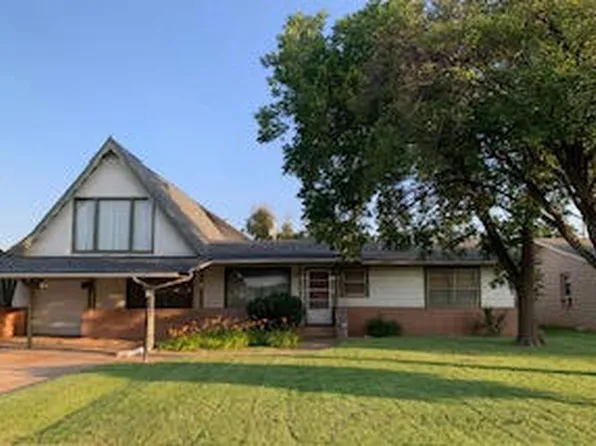 1809 W 19th St, Plainview, TX 79072