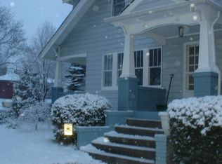 290 W Iroquois Rd, Pontiac, MI 48341