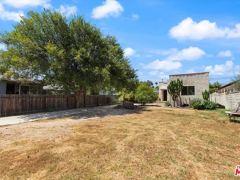 4133 Bemis St — Photo 2