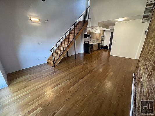 1st image of 590 Bushwick Ave #311
