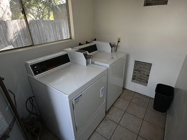 MAR812 — Photo 15