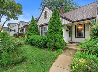 4176 S 1st Pl, Milwaukee, WI 53207