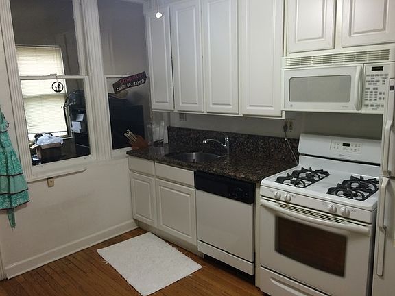 2nd image of 1418 W Belle Plaine Ave #1