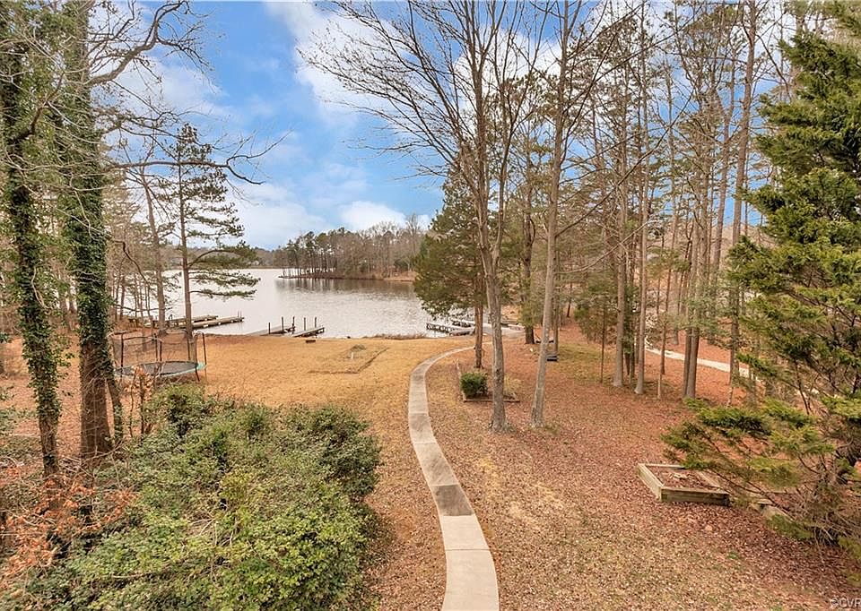 758 Lake Caroline Dr, Ruther Glen, VA 22546 Zillow