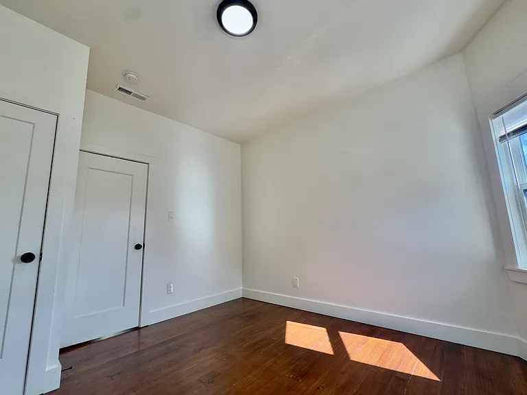 1303 Adeline St — Photo 48