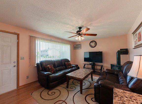 2nd image of 3310 E Glass Ave