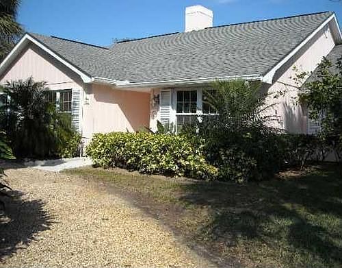 1st image of 851 Seminole Ln