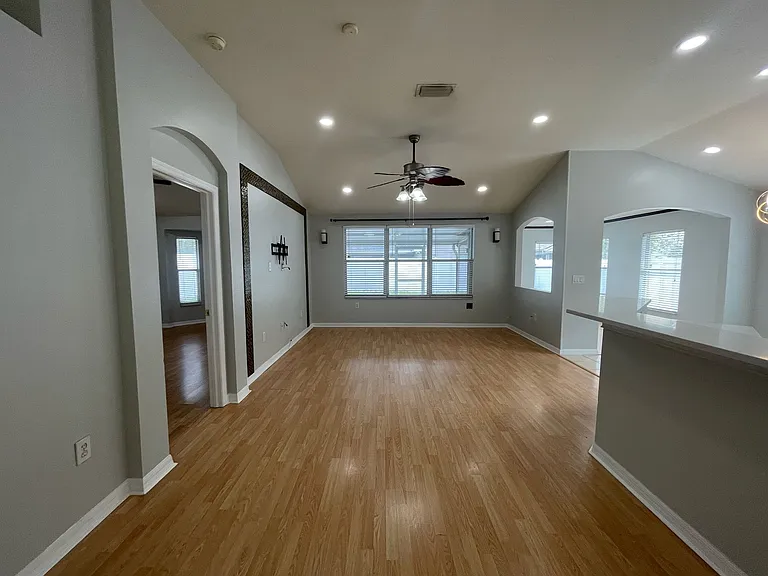 15324 Lake Bella Vista Dr — Photo 7