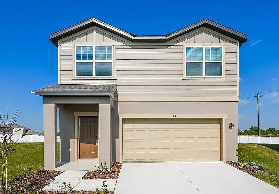 962 Kelly Fern Loop