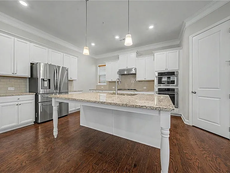 165 Mansfield Dr — Photo 11