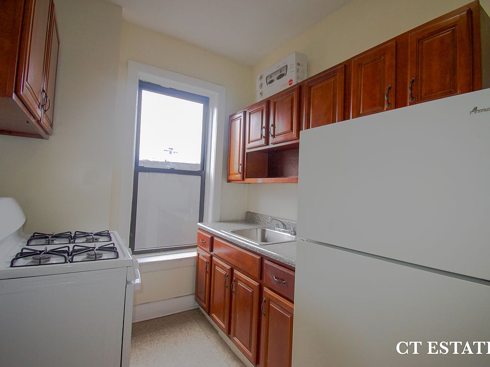 1st image of 234 E 34th St APT C1