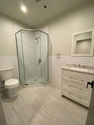 Rented by Ozymandius Realty | media 19