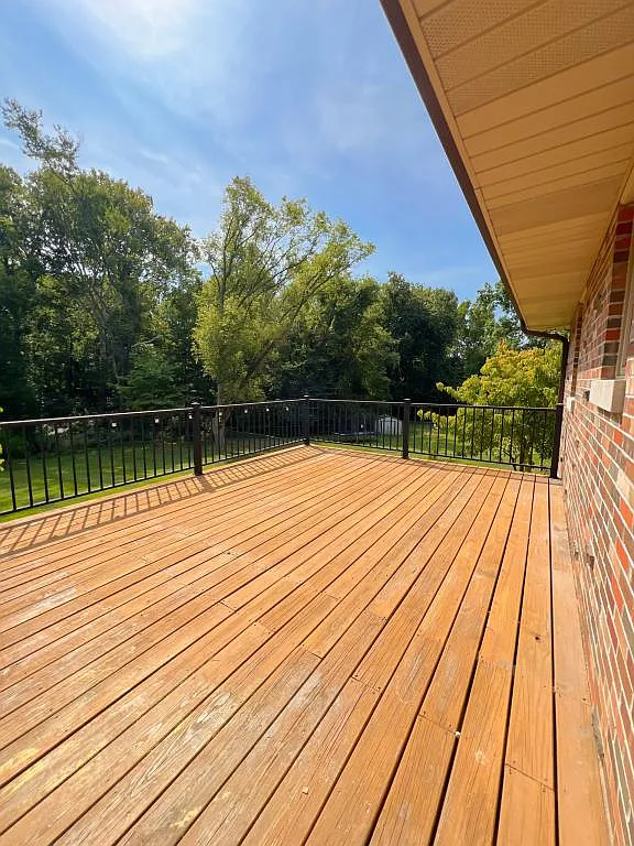 704 Glendale Dr. — Photo 4