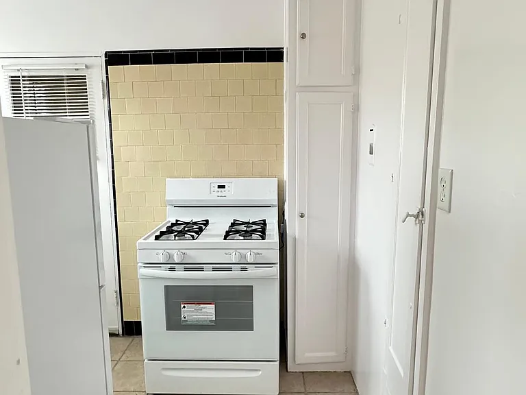 6001 Whitworth Dr #8 — Photo 19