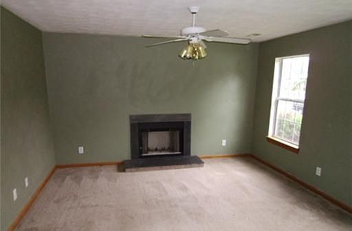 2nd image of 1611 Elmhurst Ln