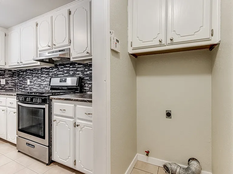 8413 Bigwood Dr — Photo 19